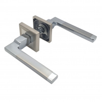 Комплект дверных ручек SOLLER KR-82AE8S сатин/хром 