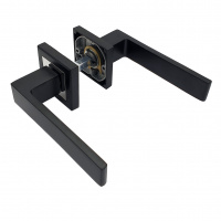 Комплект дверных ручек SOLLER KR-80AE8S черный/хром 