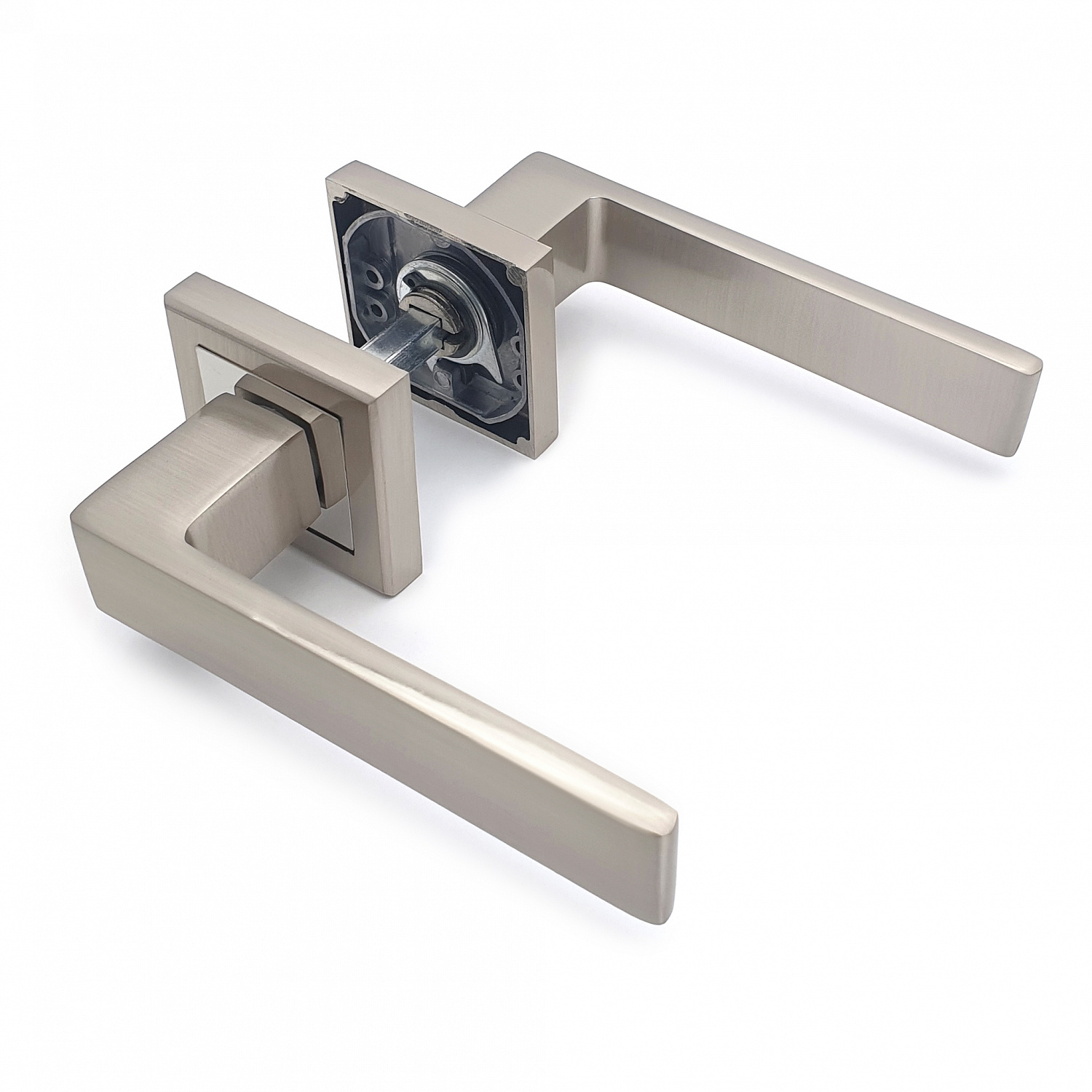 Комплект дверных ручек SOLLER KR-80AE8S сатин/хром 