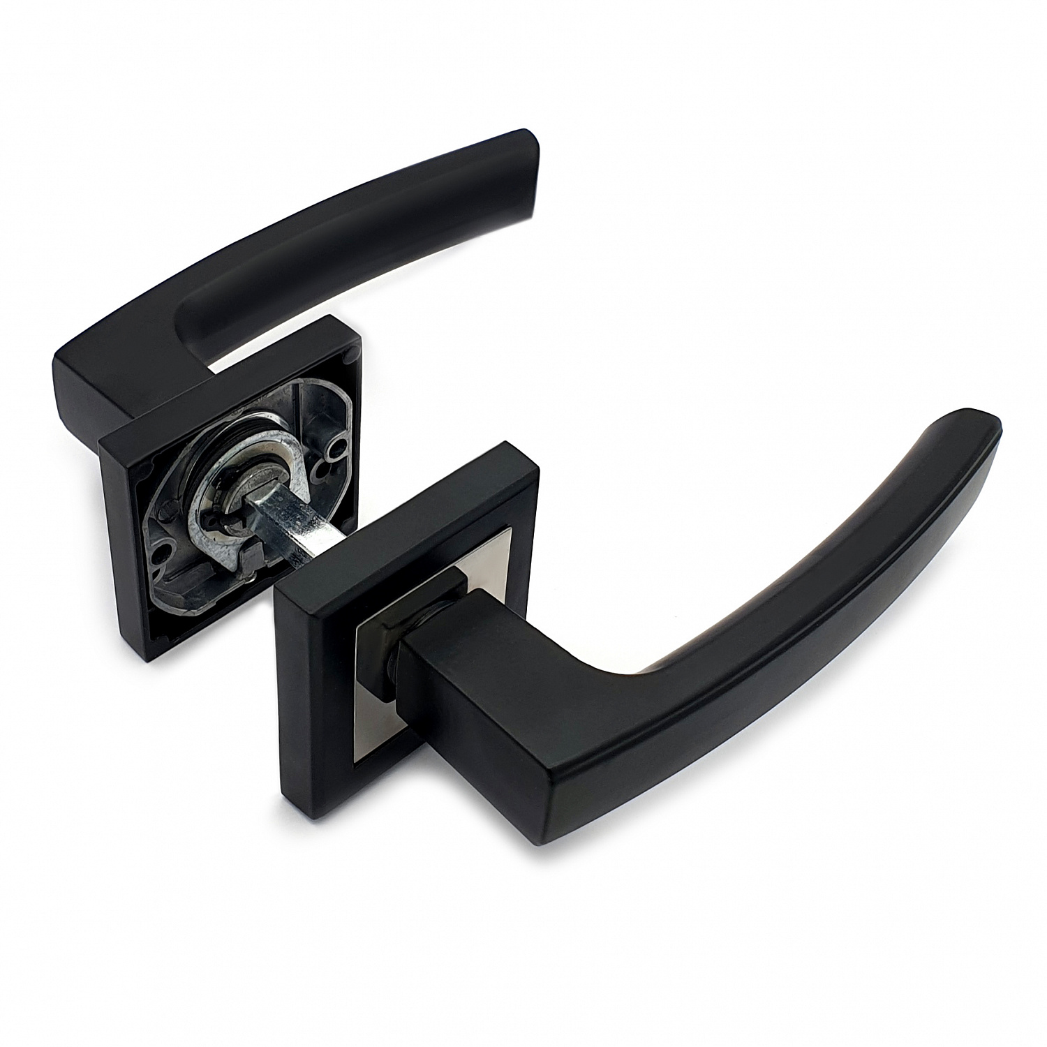 Комплект дверных ручек SOLLER KR-81AE8S  черный/хром 